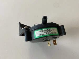OEM GOODMAN JANITROL AMANA B13701-58 .70WC PRESSURE SWITCH - Picture 1 of 3