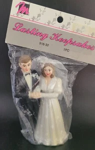 Topper de pastel vintage para un pastel de boda novia y novio sin usar - Imagen 1 de 12