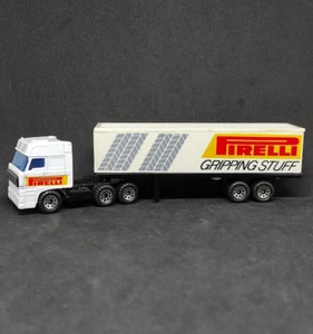 Modellino Camion articolato Matchbox 1987 Daf 3300 Space Cab Pirelli 1:86 - Foto 1 di 2