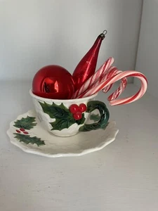 Vintage LEFTON Japan Hollyberry White Christmas Cup Coffee Tea And Saucer - Picture 1 of 4