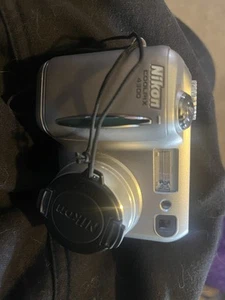 Nikon Coolpix 4300 4MP Digital Camera w/ 3x Optical Zoom - Picture 1 of 7