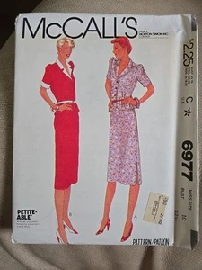 Top Skirt 10 McCalls 6977 Sewing Pattern McCall's Slim Straight V Neck Button - Picture 1 of 2