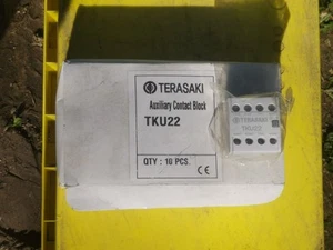 BLOCCO DI CONTATTI TERASAKI TKu22 NUOVO AUXILIARY CONTACT BLOCK - Picture 1 of 3