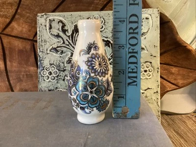BLAU GEBLÜMTE MINI KNOSPEN VASE ideal für Schmuck Regal Boho MCM Retro Mod sehr - Bild 1 von 4
