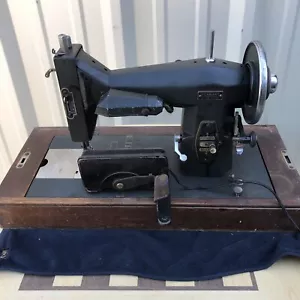 Vintage Sears Rehbock Kenmore Nähmaschine 117-552 schaltet sich ein ~ braucht TLC WIE BESEHEN - Bild 1 von 9