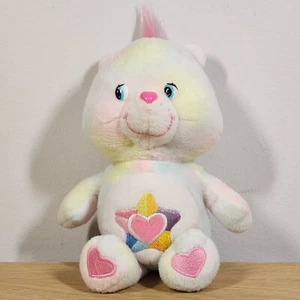 "Mini muñeca de peluche limitada Care Bear True Heart Tie Dye TCFC 2004 - 9""" - Imagen 1 de 4