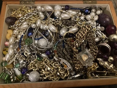 job lot costume jewellery vintage 90s to 2025  - Image 1 of 4