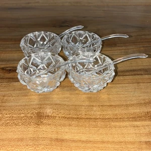 Juego de 4 salinas de cristal cortadas vikingas de colección con cucharas hechas en Japón - Imagen 1 de 4