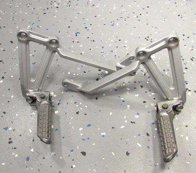 L&R Passenger Pegs & Brackets Rear Footrest & Mounts 88-07 EX250 250R Ninja 250 - Image 1 of 4