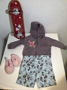 American Girl Just Like You 18" Skateboard Outfit Hoody Canvas Schuhe tarnfarbene Shorts - Bild 1 von 11