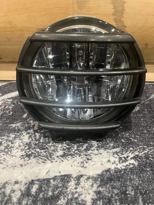 Fog Light Lamp for 00-04 Subaru Legacy Outback/03-06 Baja Right Passenger Side. - Image 1 of 4