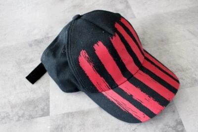 BIGBANG 10 THE CONCERT : 0.TO.10 THE FINAL Baseball Cap BLK RED - Image 1 of 4