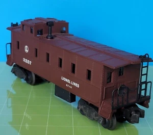 S01 Unique Illuminated "Stretch" Caboose Arrive in Style 🤣 Custom? Prototype? - Picture 1 of 8