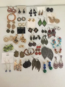 Lot of 35 Earrings Pairs Assorted Colors & Shapes Mixed Materials Brands Jewelry - Picture 1 of 20