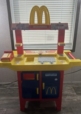Vintage 2002 Y2K McDonald's Drive Thru Kitchen Playset - Image 1 of 4