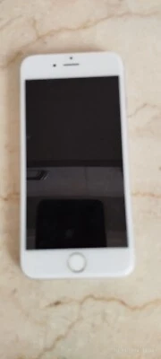 Apple iPhone 6 - 64GB - Argento (Sbloccato)Perfettamente Funzionante  - Immagine 1 di 4