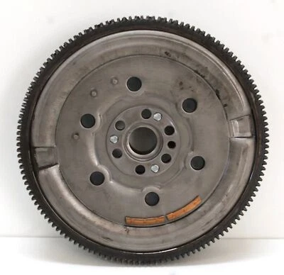 DACIA LODGY DOKKER 1,3 TCE SCHWUNGRAD ZWEIMASSENSCHWUNGRAD 6 GANG 123104593R - Bild 1 von 4