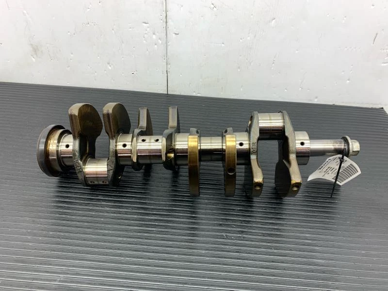 2011 - 2014 PORSCHE CAYENNE OEM 4.8L V8 ENGINE CRANKSHAFT - Imagem 1 de 4