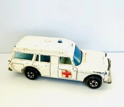 老式 1970 年火柴盒莱斯尼 #3 梅赛德斯奔驰 Binz 救护车英格兰医院 — 第 1/4 张图片