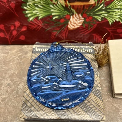 Adorno de Navidad de vidrio azul Avon Fostoria 1985 Foto 1 de 4