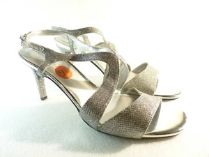Bandolino Women Shoes sandals Heels Silver Glitter Size 9.5 SKU 10163 - Picture 1 of 7