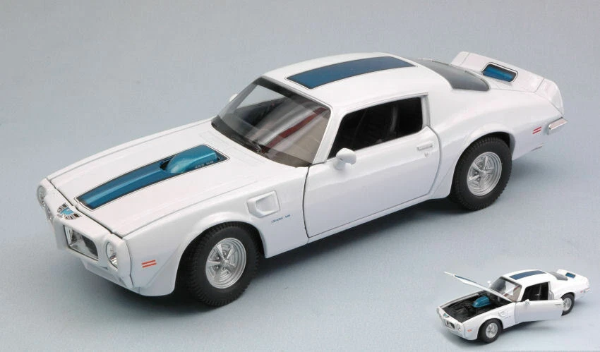 Pontiac Firebird Trans Am 1972 White W/ Black Stripe 1:24-27 Model 24075W WELLY - Immagine 1 di 1