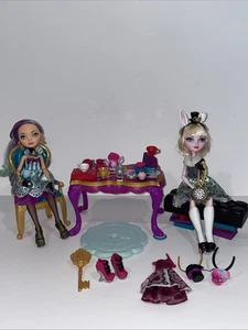 Ever After High Muñeca Madeline Hatter & Bunny Blanc Juego de Tea Party con Accesorios - Imagen 1 de 16