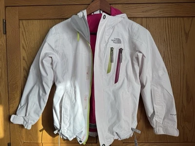 The North Face Girls' White Hyvent Hooded Jacket Size S, Year 7/8 - Image 1 of 4