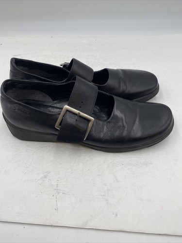Scarpe da donna ECCO misura e pelle nera comode con chiusura e cinturino