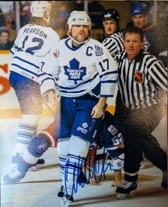 Wendel Clark Toronto Maple Leafs Autographed Fight 8x10 Photo NHL Hockey - Picture 1 of 1
