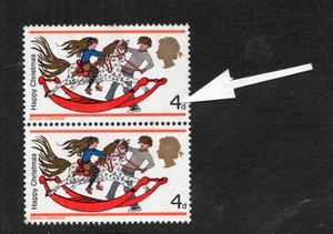 1968 Christmas. 4d vertical pair with misplaced embossing error. FREEPOST! - Picture 1 of 2