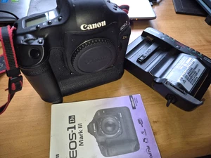 Canon EOS 1Ds Mark III 21.1MP Digital SLR Camera Body Only - Picture 1 of 5