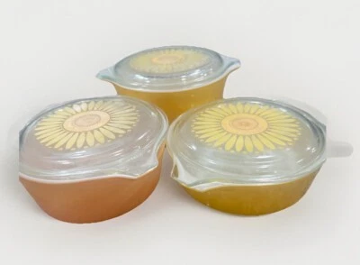 Vintage Pyrex Daisy Casserole Dish Set w Lids aka Sunflower 6 Pieces - Image 1 of 4