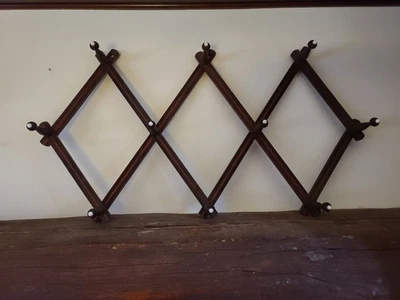 Антикварная деревянная настенная стойка для аккордеона на 10 колышков. Держатель для шляпы/пальто/кружки - Изображение 1 из 4