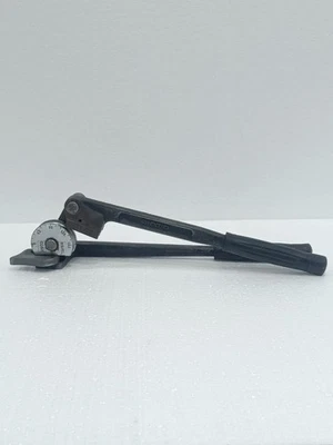 RIDGID 406 3/8 IN OD 5/16 R INSTRUMENT TUBE BENDER 90 TO 180 DEGREE CAPACITY - Image 1 of 4