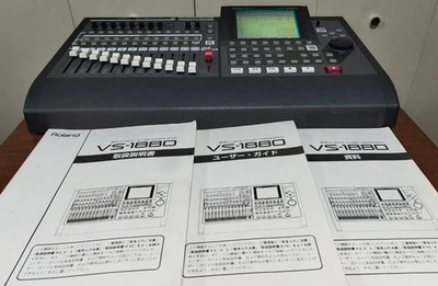 Roland VS-1880 24-bit Digital Studio Workstation 2001 w/Case AO84481 Recording - Image 1 of 4