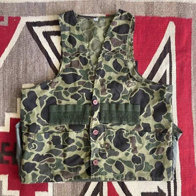 Vintage Duck Camo Shotgun Vest Medium 80s 90s Sportsman's Apparel hunting - Image 1 of 4