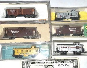 Lot of 6, N Scale Caboose train cars Southern Pacific,C&O,Burlington Route,CB&Q - Picture 1 of 24