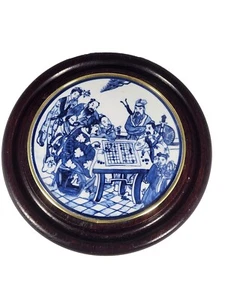 HAND PAINTED CHINESE PORCELAIN BLUE / WHITE PLAQUE WOOD FRAMED,  10" DIAMETER. - Picture 1 of 13