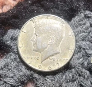 1967 50c Kennedy Half Obv. Clad Layer Missing/Improper Alloy Mix - Picture 1 of 4