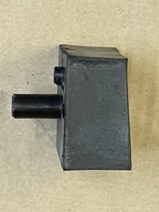 NOS (Top) Engine Mount x1 1B 1311 Austin 16HP, A70, A90, LD van, Taxi, 100/4. - Picture 1 of 2