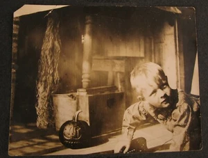 ANTIQUE PHOTO ALBUM PHOTOGRAPHS FAMILY TRAVEL HALLOWEEN PUMPKIN FARM CYANOTYPE ! - Picture 1 of 10