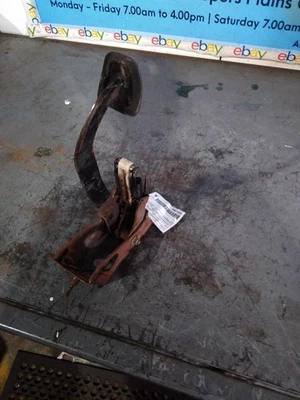 TOYOTA LANDCRUISER PEDAL ASSEMBLY CLUTCH PEDAL, 80 SERIES, 05/90-03/98 90 91 92  - image 1 of 4