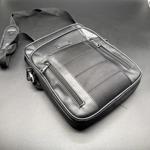 Kenneth Cole Tablet / Laptop Carrying Bag R-Tech Travel Crossbody Reaction538385 - Picture 1 of 6