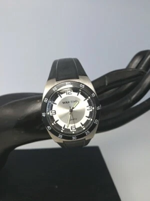 Mens Watch Stainless Rubber Black Band Water Resistant Glow Dark Hands Sporty - Image 1 of 4