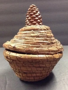 Vintage Decor Bowl Pine Needle Basket Pine Cone w/ Lid Brown Hand Crafted - Picture 1 of 9