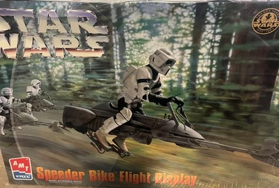 AMT ERTL Star Wars Speeder Bike Flight Display Model Kit  SEALED - Image 1 of 4