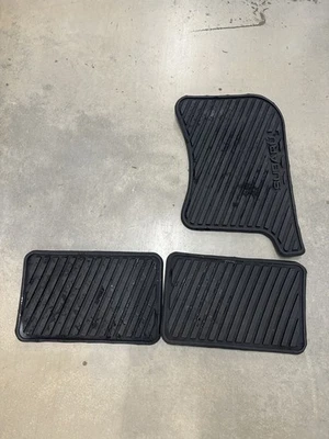 Alfombrillas de goma Subaru Impreza WRX Outback Wagon 2002-2007 sedán 2,5 Rs OEM Foto 1 de 4