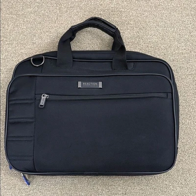 Computadora portátil Kenneth Cole Reaction viajes de negocios  Foto 1 de 4