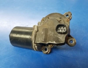 1999-2003 Mitsubishi Galant Windshield Wiper Motor OEM. MR192794 - Picture 1 of 3